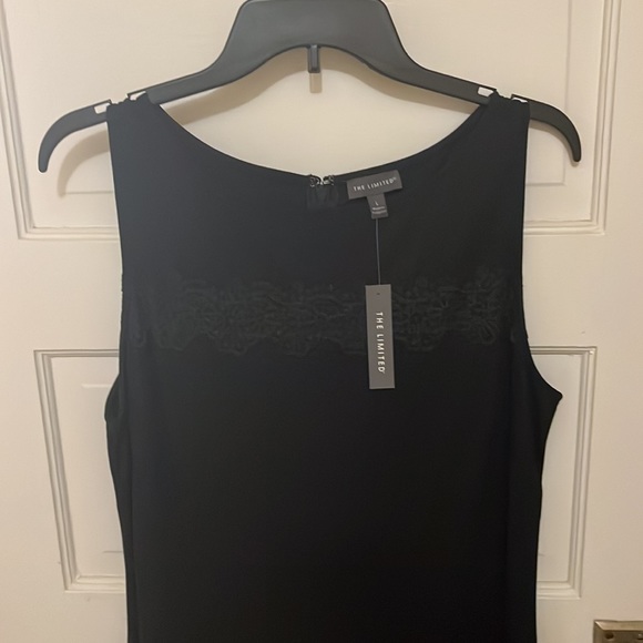 The Limited black, size L, lace like detailing in top and bottom - Picture 2 of 8